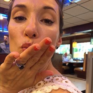 Meet your Posher, Aylin